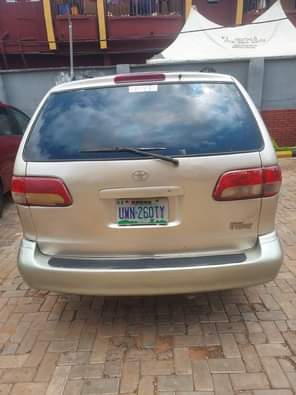 A picture of 2002 Toyota sienna Belgium standard Price 2 3m Location onitsha