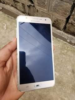 samsung j7