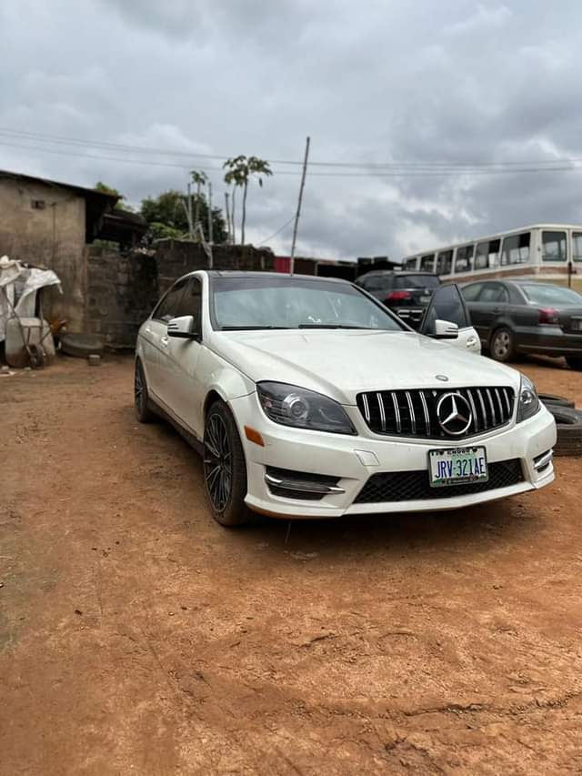 A picture of 2008 Mercedes Benz C300