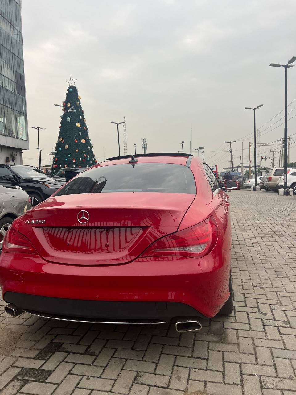 A picture of Mercedes benz cla 250