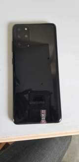 A picture of Samsung S20 plus