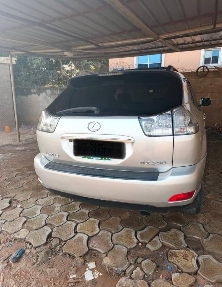 A picture of Serious Distress Lexus Rx350 with Sound engine and gearbox AC
