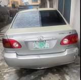 A picture of Toyota Corolla 04 Price 900k from owner not negotiable settlement