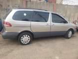 A picture of Toyota sienna 2002