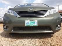 A picture of Toyota sienna