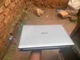 A picture of Acer i3