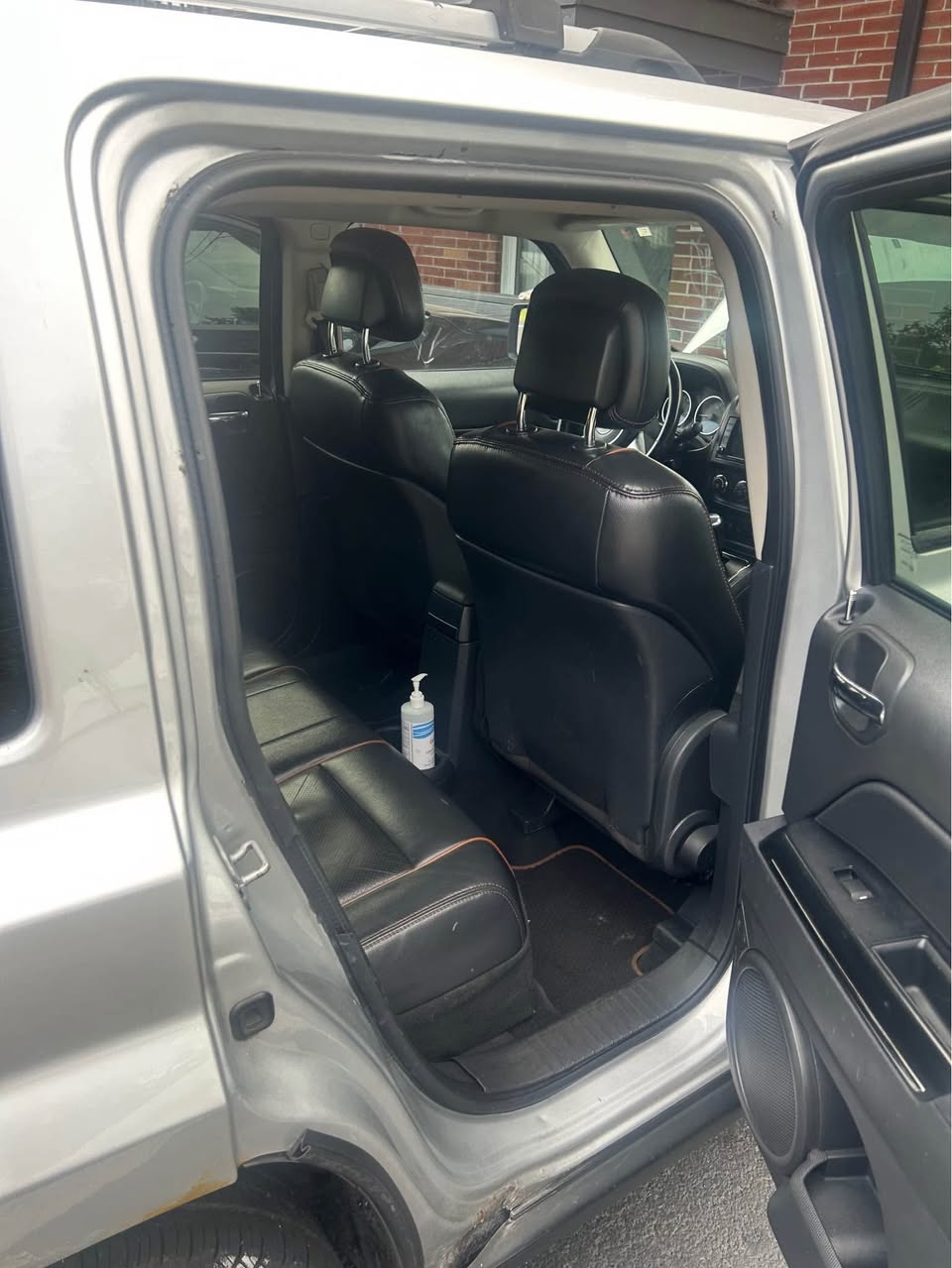 A picture of Jeep patriot 2011 miles 1935 Automatic car
