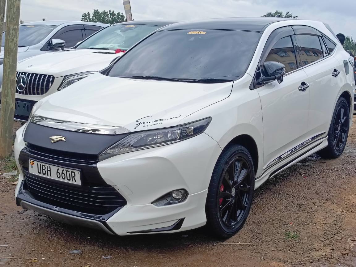 A picture of Toyota Harrier