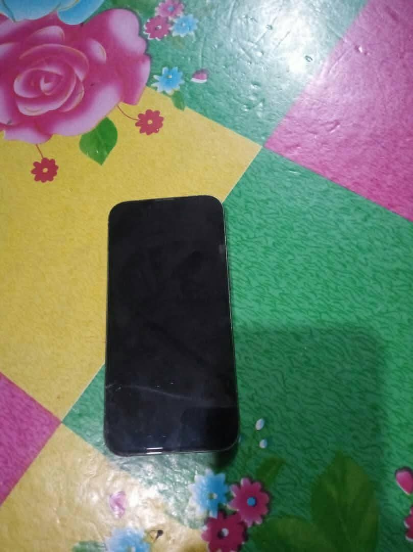 A picture of IPhone 13