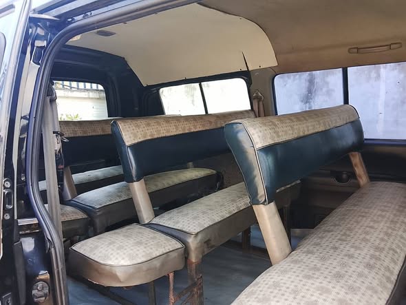 A picture of Hyundai bus