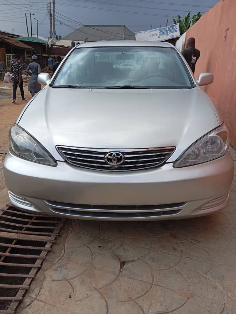 A picture of Dry Unregistered toyota camry 2.4 with 4plugs engine used few