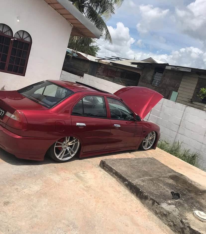 mitsubishi lancer