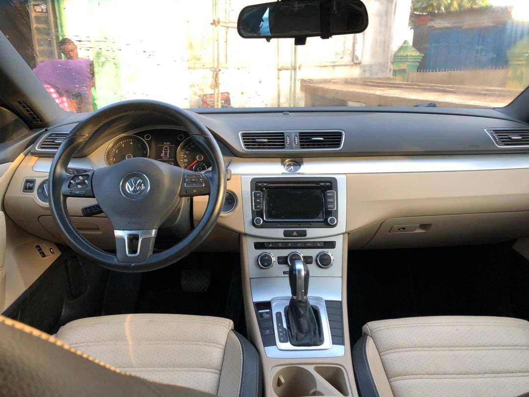 A picture of volkwagen Passat CC 2013 TOKUMBO