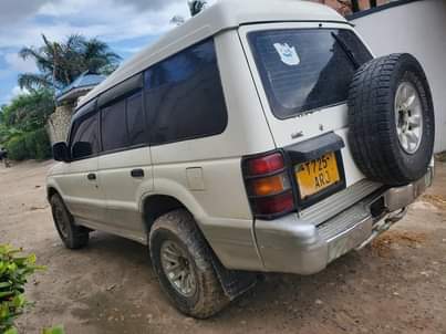 used mitsubishi pajero