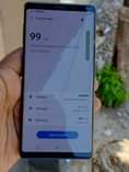 A picture of samsung note 9