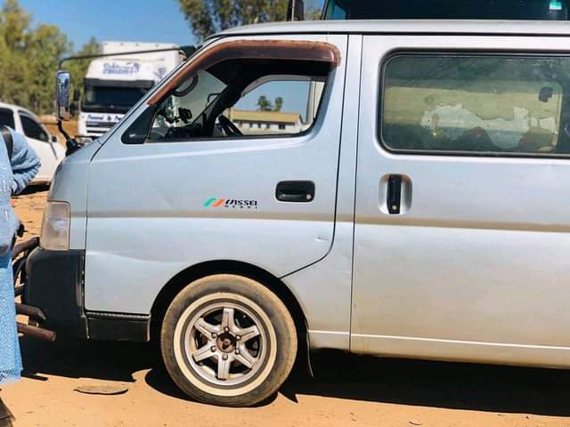 used nissan caravan