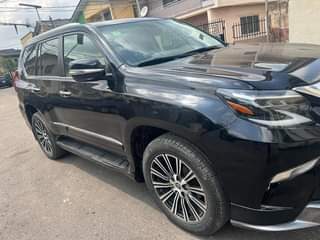 A picture of Lexus GX460 2020