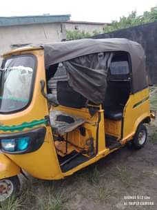 A picture of TVS Keke