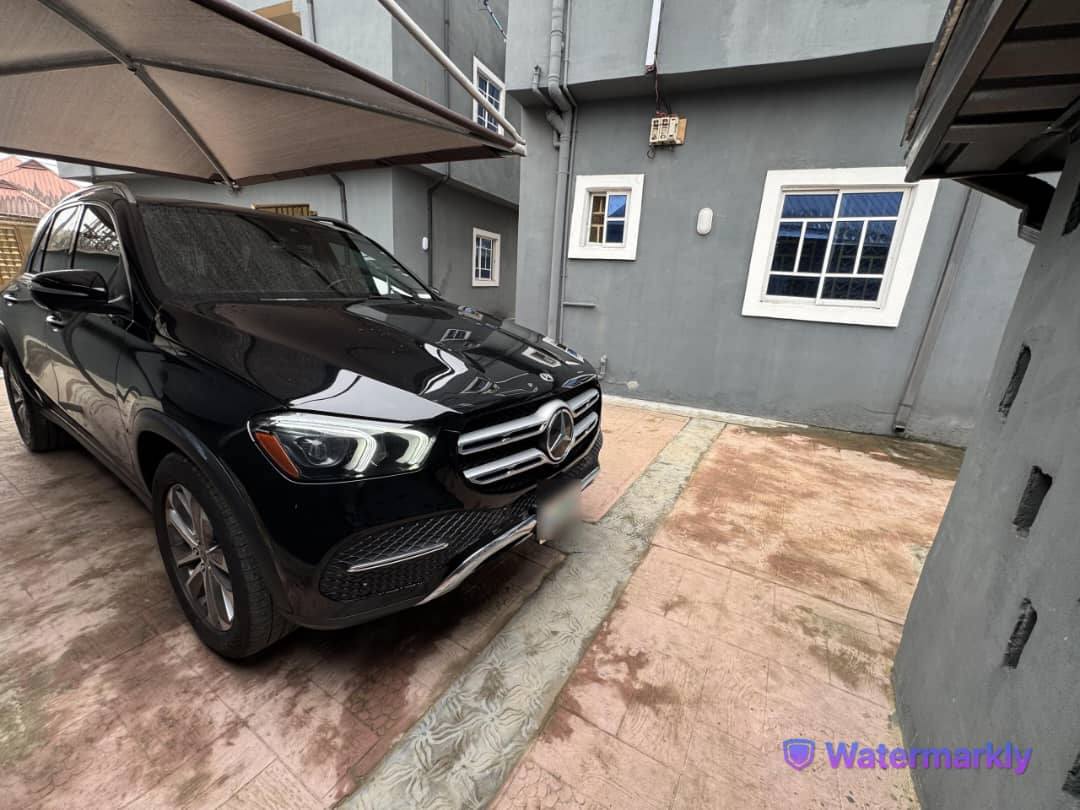 A picture of 2023MODEL GLE350