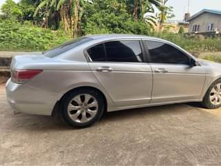 A picture of Honda accord 08
