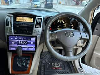 A picture of Toyota Harrier