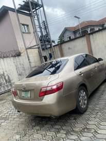 A picture of Belgium Grade 2010 Toyota Camry with 6 plugs engine Verified