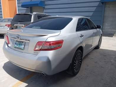 A picture of ELSTARAUTOS Belgium Grade Toyota Camry 2010 Model Sound Engine Perfect