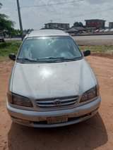 A picture of Toyota Picnic PAINTED ON FIRSTBODY Dm or Call 09068030011 Beautiful