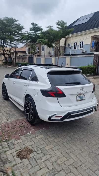 A picture of 2010 Toyota venza limited clean Nigerian use upgraded to 2013