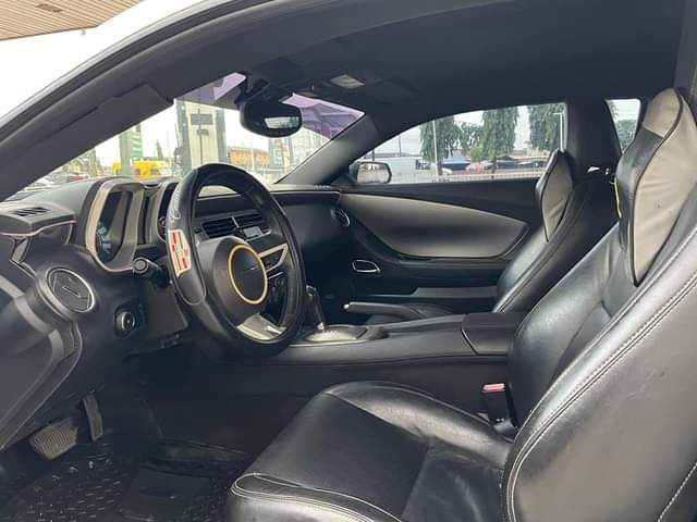 A picture of Chevrolet Camaro 2011 upgraded to 2019 Engine Gear AC untouched