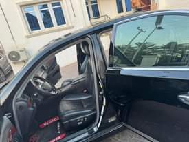 A picture of Lexus LS460