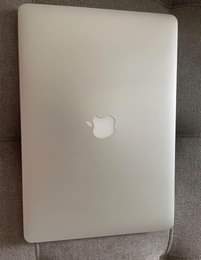 A picture of Apple MacBook Pro retina 2015 core i7 Ram 16GB SSD