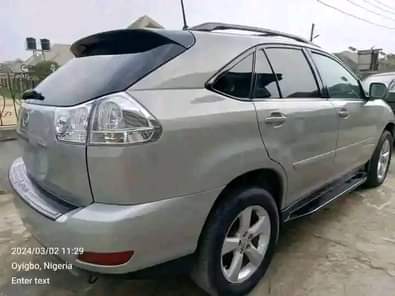 A picture of 2006 LEXUS RX330 V6 IN SUPER TOP NOTCH GOOD CONDITION