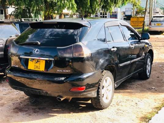 A picture of TOYOTA HARRIER