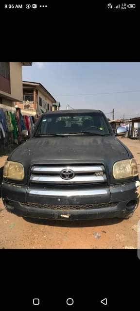 A picture of Toyota tundra first body everything is working perfect engine and