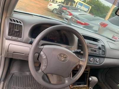A picture of 2006 Toyota Camry