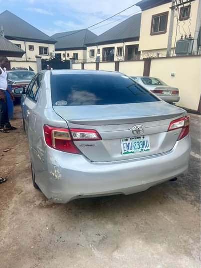 A picture of Toks standard 2013 Toyota Camry SE 2Ar