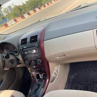A picture of TOYOTA COROLLA