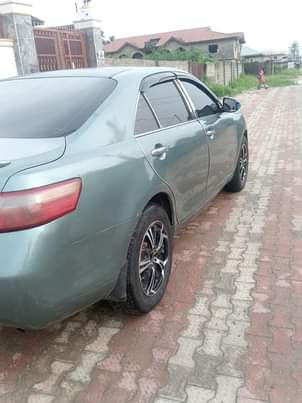 A picture of Toyota Camry 08