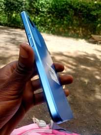 A picture of Oppo smartphone