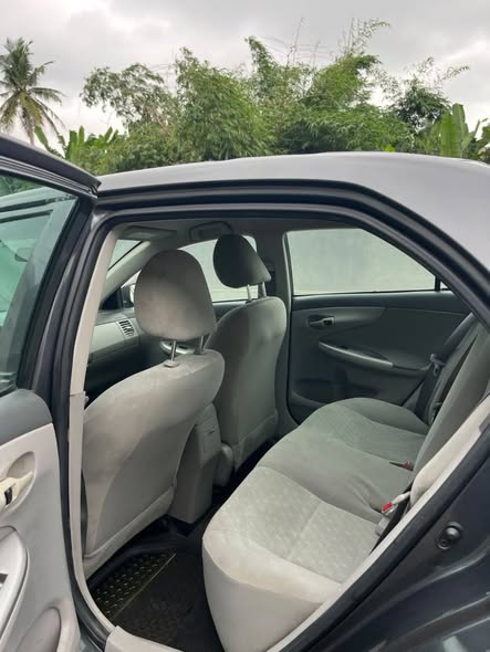 A picture of Toyota Corolla 010