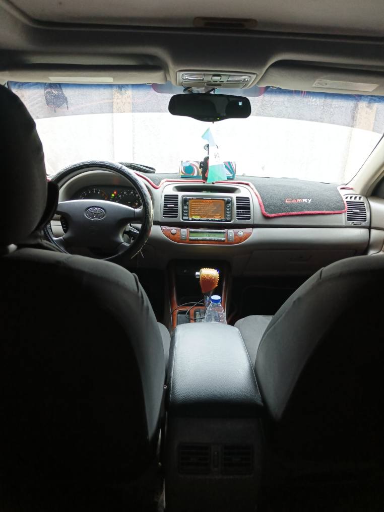 A picture of Toyota Camry Xle V6 2002