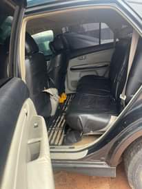 A picture of 2006 RX 330 first body