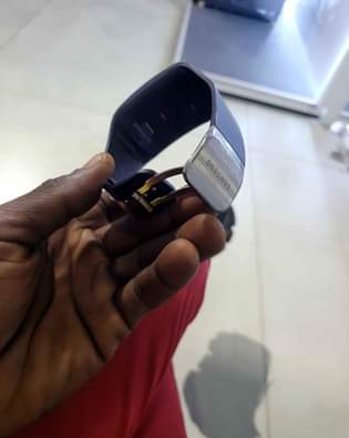 A picture of Samsung gear s 0803 632 3060