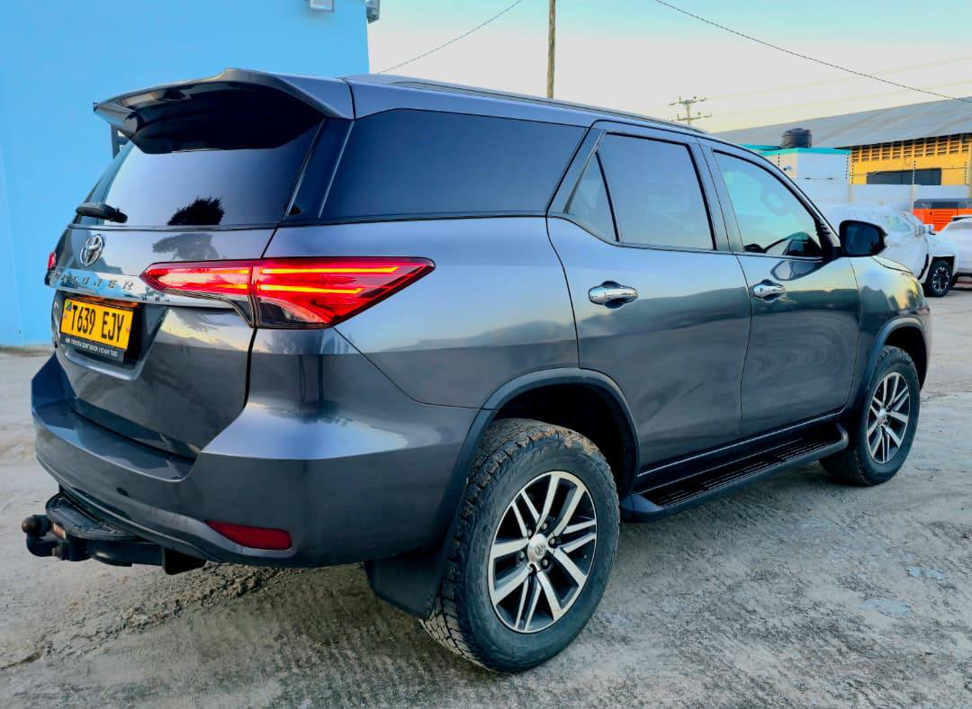 A picture of Fortuner 0712188493
