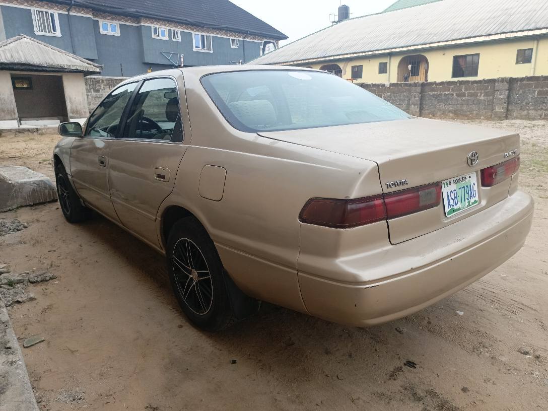 A picture of Camry 2 2 first body