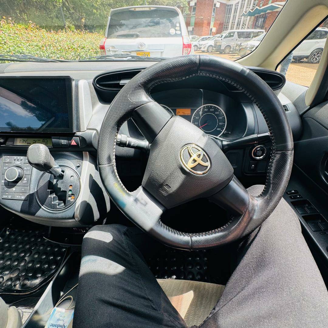 A picture of Toyota wish