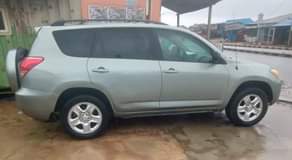 A picture of 2006 TOYOTA RAV4