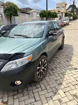 A picture of Toyota camry 2010 xle