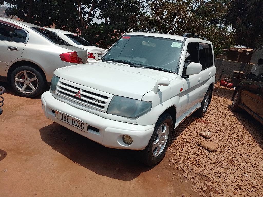 A picture of Mitsubishi pajero Io for sale 12 millions CALL 0786 92